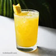 Caipiroska Ananas Un Drink Tropicale anche Analcolico