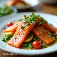 Copenhagen Colorata Insalata di Salmone Un Viaggio di Colori
