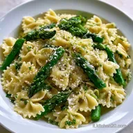 Farfalle Asparagi e Panna in 15 Minuti