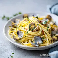 Ricetta Spaghetti con le Vongole: Risottatura per 4 Servings