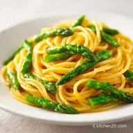 Spaghetti Con Asparagi Cremosi in 35 Min