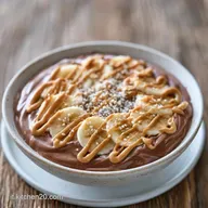 Yogurt Bowl Proteica al Cioccolato in 5 Minuti