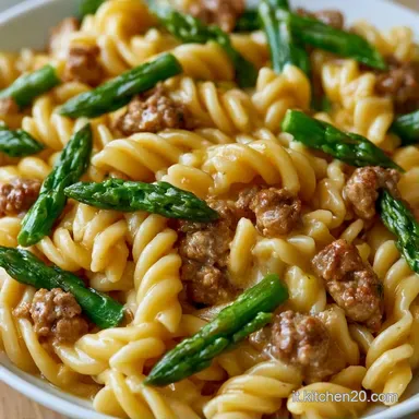 Pasta Asparagi e Salsiccia Veloce Cremosa Scheda ricetta